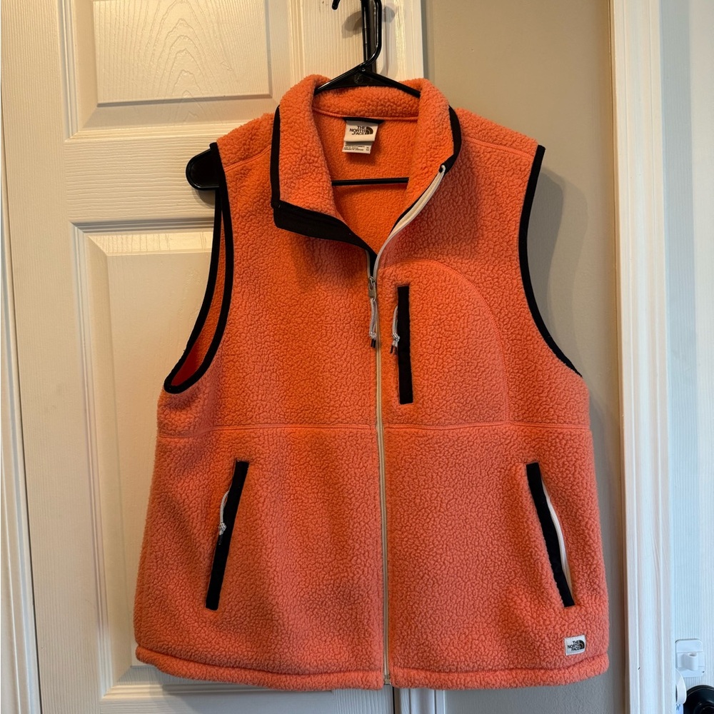 Women’s North Face Vest